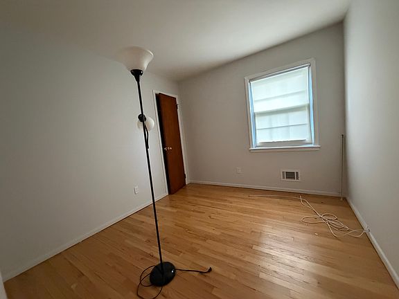 5th image of 1746 S Railroad Ave