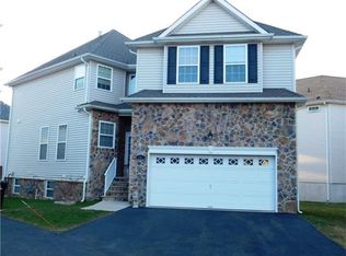 281 Morning Glory Dr, Monroe Twp, NJ 08831