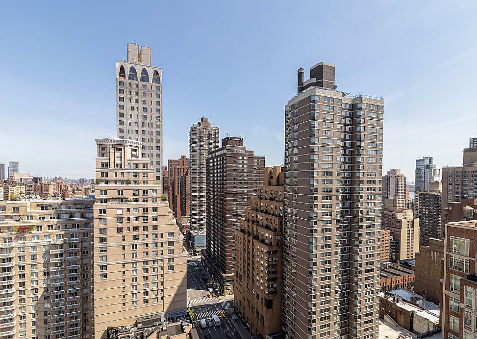 1st image of 185 E 85th St APT 18N