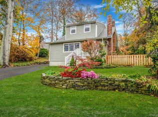 291 Terry Rd, Smithtown, NY 11787