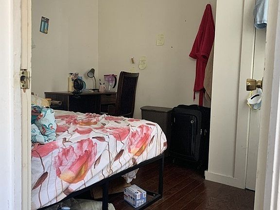 4th image of 1576 Tremont St #2