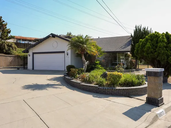 9977 Cristobal Dr, Spring Valley, CA 91977