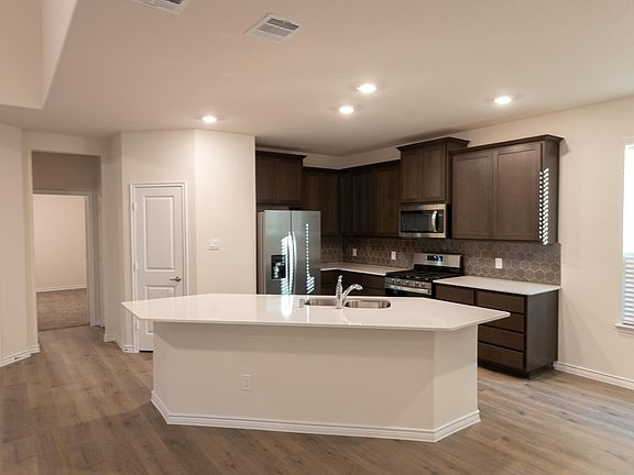 Open Kitchen Layout and Island