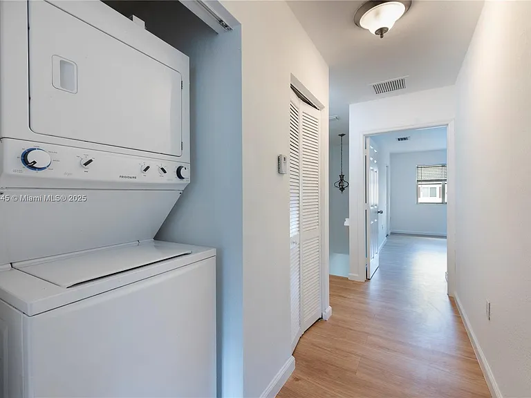 17347 NW 7th Ave — Photo 8