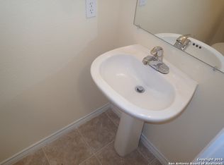 10023 Vasso Vw APT 2, Converse, TX 78109