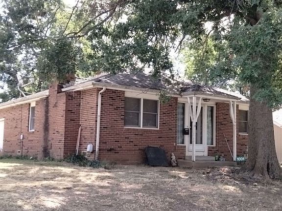 3rd image of 1001 S College St