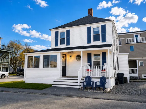 7 Concord Avenue, Hampton, NH 03842