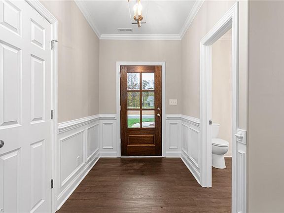 7th image of this home