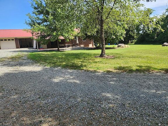 2nd image of 6915 Dow Dr