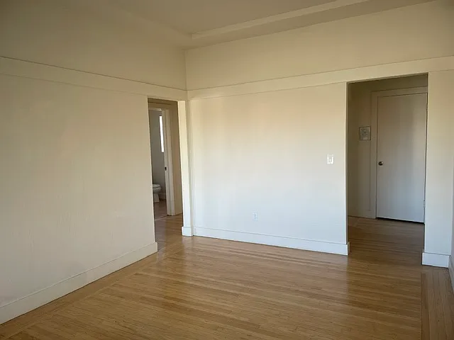 1 bed, 561 sqft, $1,650 — Photo 3