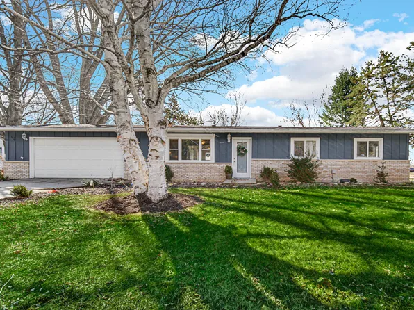 1208 W 20th St, La Porte, IN 46350