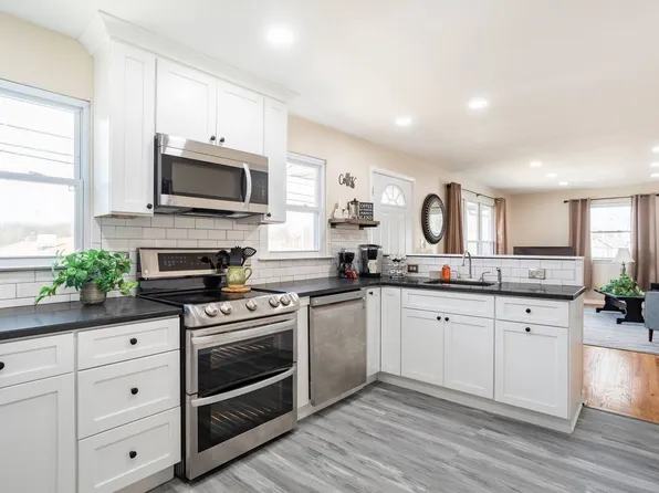 (undisclosed Address), Whitehall, PA 18052