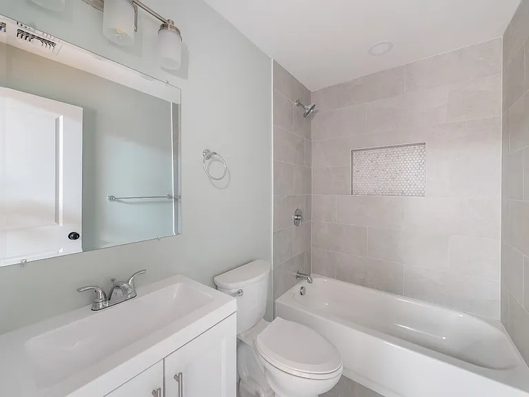 18 Taylor St #3 — Photo 9