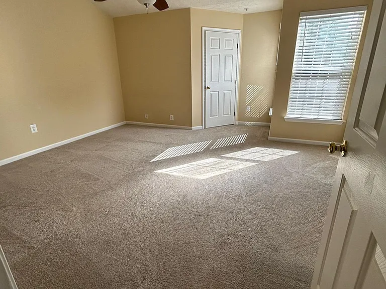 8718 Belleau Ct — Photo 9