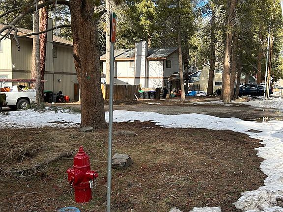 3rd image of 1091 Sierra Blvd