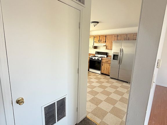 3rd image of 210 Beau Maye Ave #5