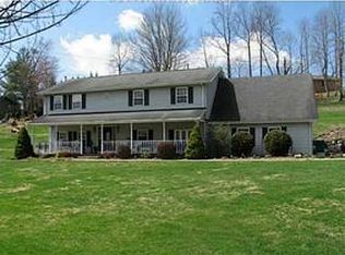 225 Saunders St, Scott Depot, WV 25560