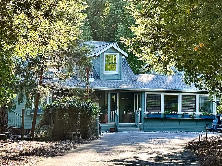 18462 Happy Ln — Photo 2