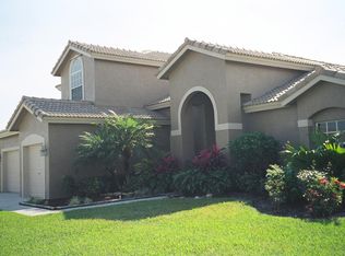11260 Edgewater Cir, Wellington, FL 33414