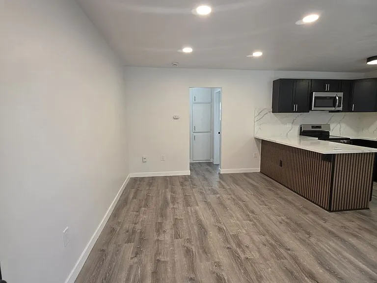 4160 Illinois St. — Photo 5