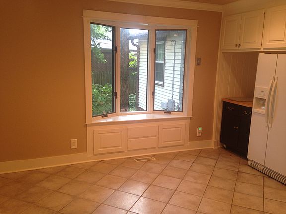 Large Eat In Kitchen 