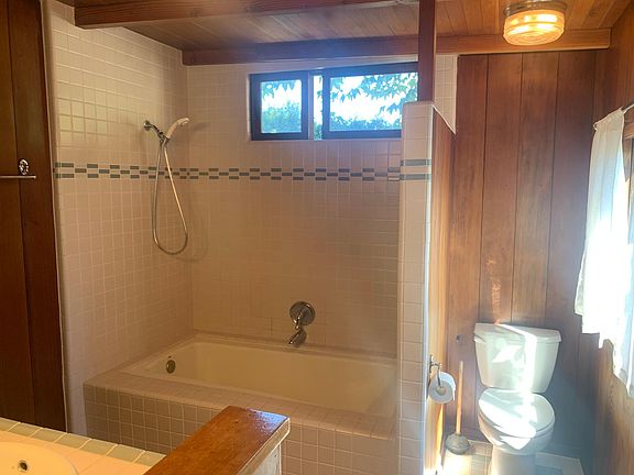 3rd image of 4705 Pescadero Ave