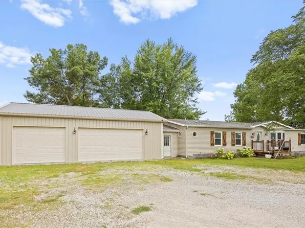 4080 Shawnee Rd, Wellsville, KS 66092