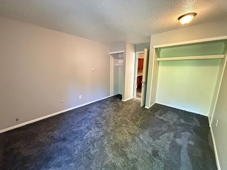 Executive House West — Photo 13