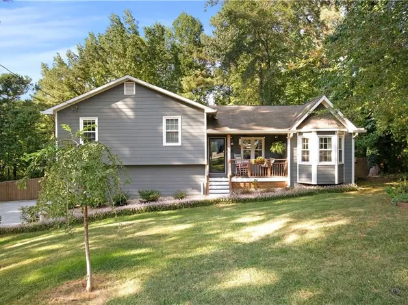 164 Curtis Cv, Canton, GA 30115