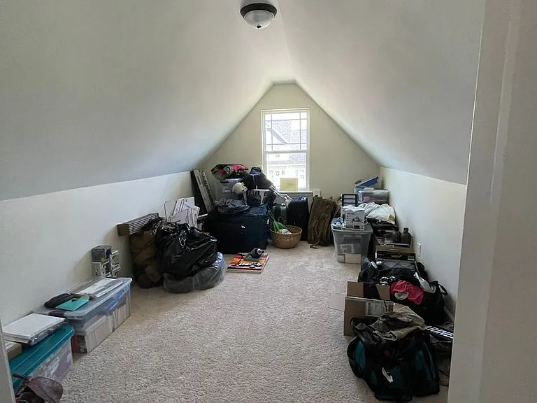 216 Holly Grove Ct E — Photo 12