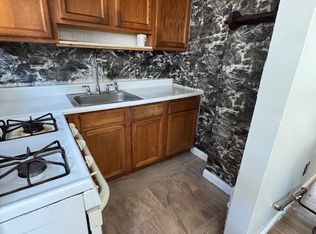 129 County Street 2, Fall River, MA 02723