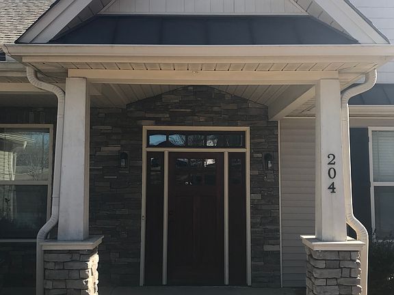 3rd image of 204 Leigh Creek Dr