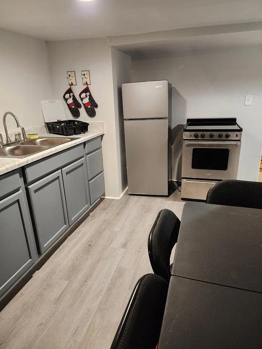 517B Hayes Ave — Photo 3