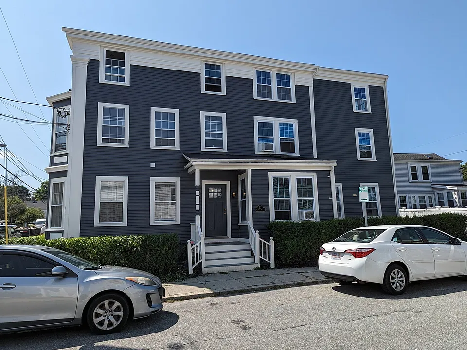 77 Pleasant St #6