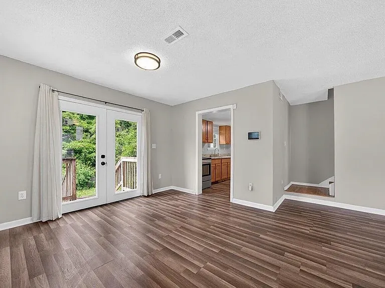 5316 Fayetteville Rd — Photo 23