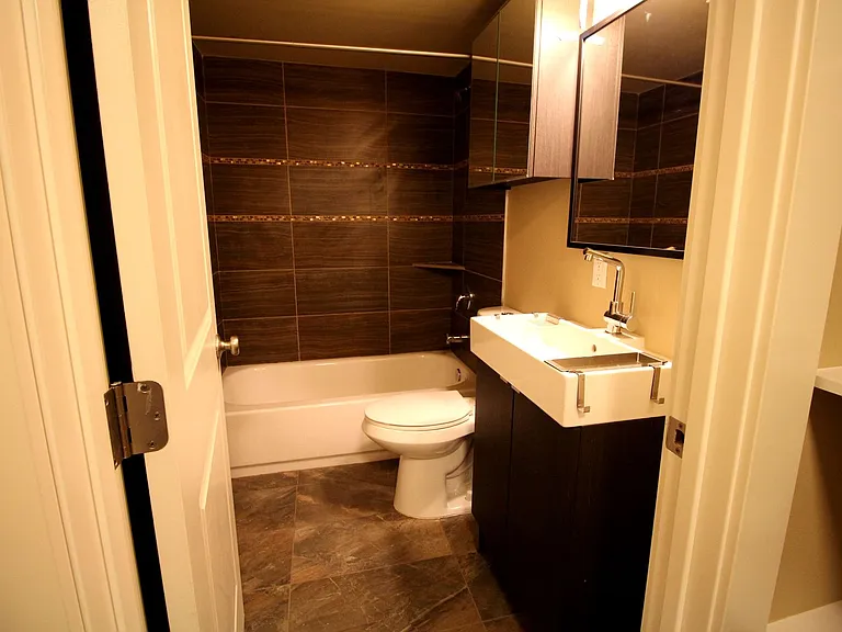 South Lane Apartments — Photo 88