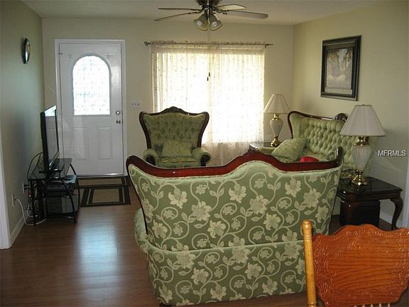 3rd image of 287 Taxco Ct