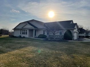 6109 Prairie Cir, Racine, WI 53406