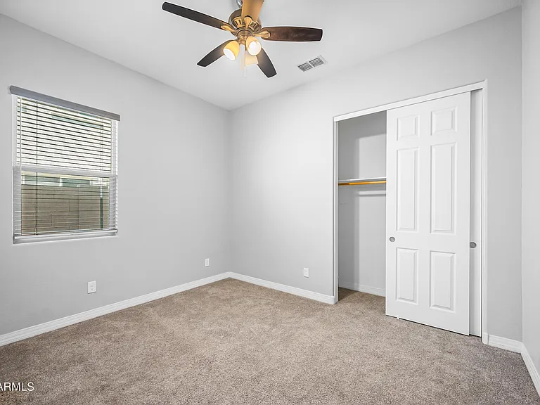 884 E Ladbroke Way — Photo 22
