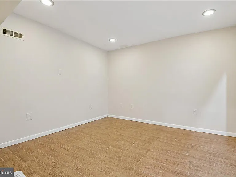 17 Ruddington Ct — Photo 30