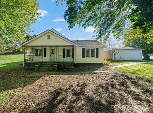 370 Bear Creek Church Rd, Bakersville, NC 28705