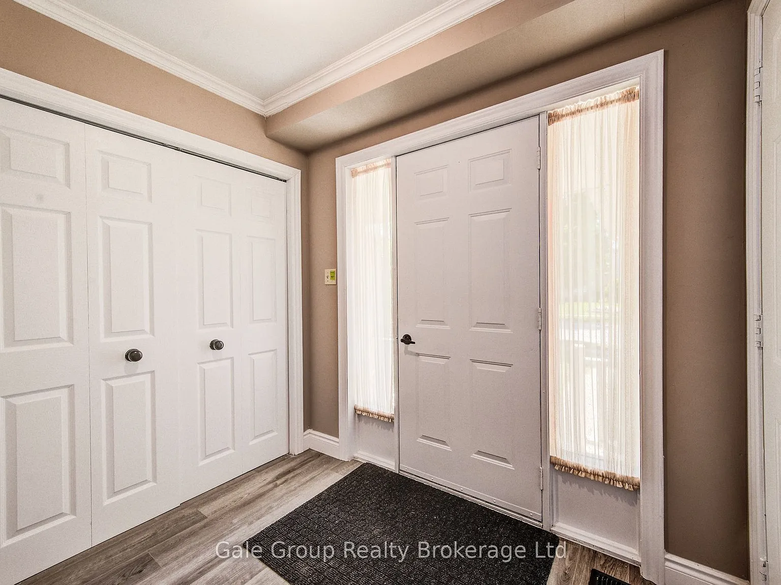 3 bed, $2,600 — Photo 4