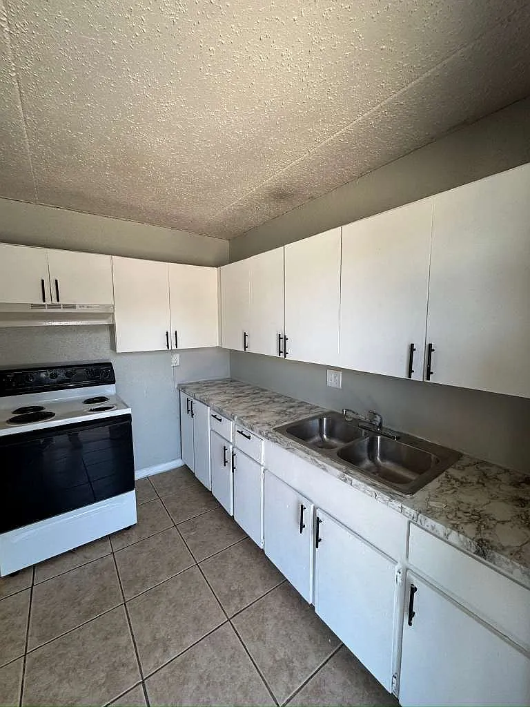 5141 Shenandoah Ave — Photo 2