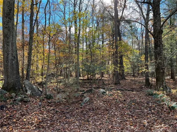 57 Linda Lane, New Fairfield, CT 06812