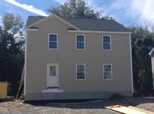 215 Lynwood St, Fall River, MA 02721