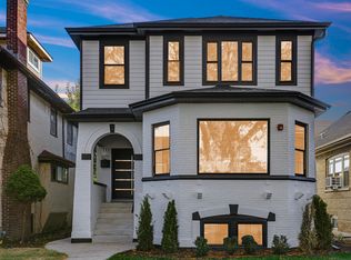 213 Le Moyne Pkwy, Oak Park, IL 60302