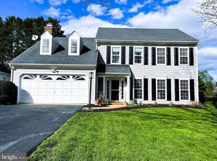 2084 Whispering Woods Dr, Charlottesville, VA 22911
