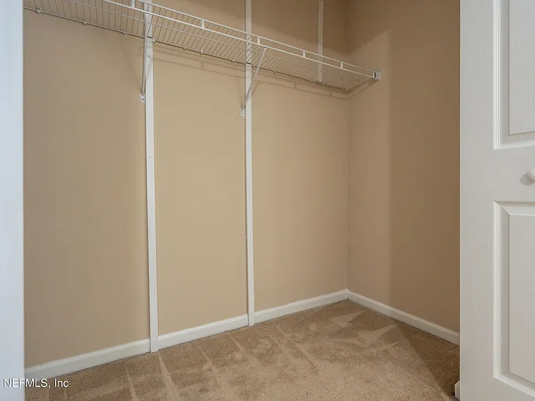313 Scrub Jay Dr — Photo 32
