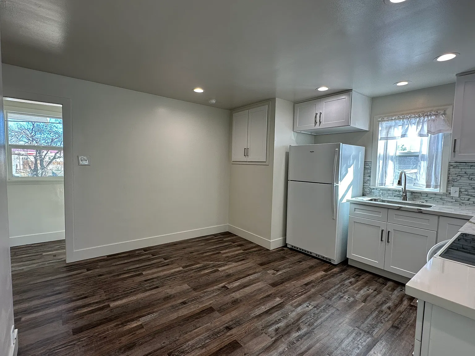 2 bed, 1233 sqft, $1,400 — Photo 4