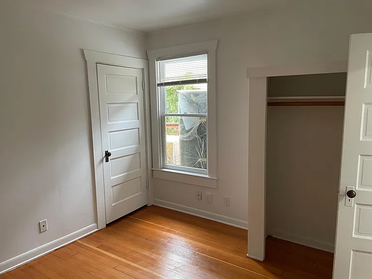 2239 1/2 Boylston Ave E — Photo 13
